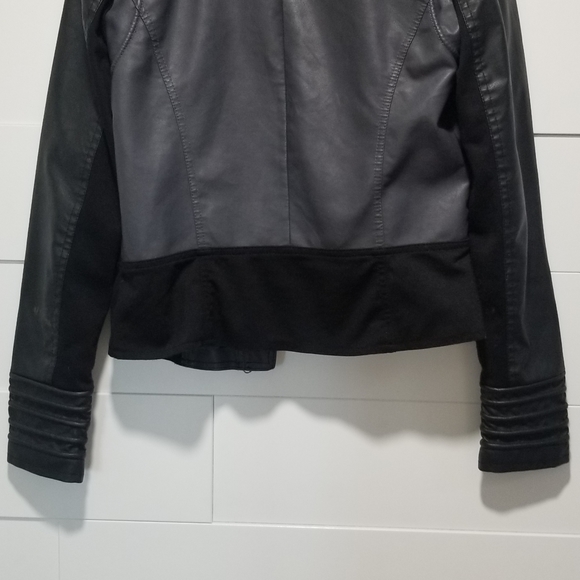 Jacket - Picture 3 of 3